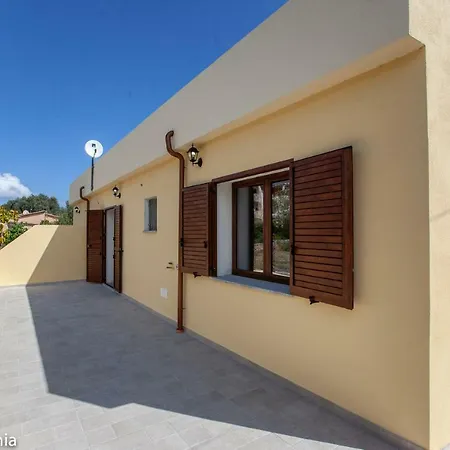 Porto Taverna Holiday * Vaccileddi